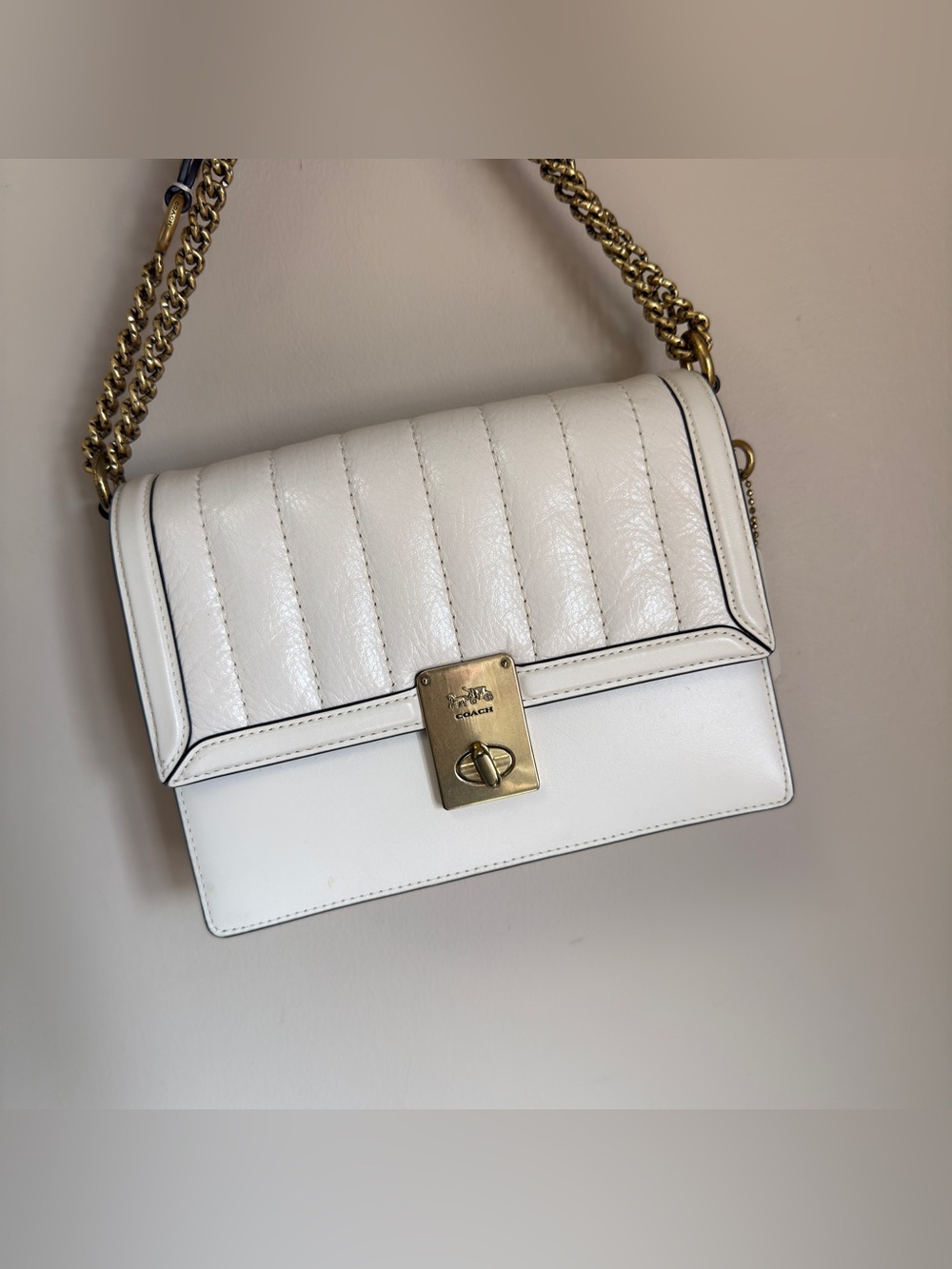 Coach White Quilted Chain Shoulder Bag- used